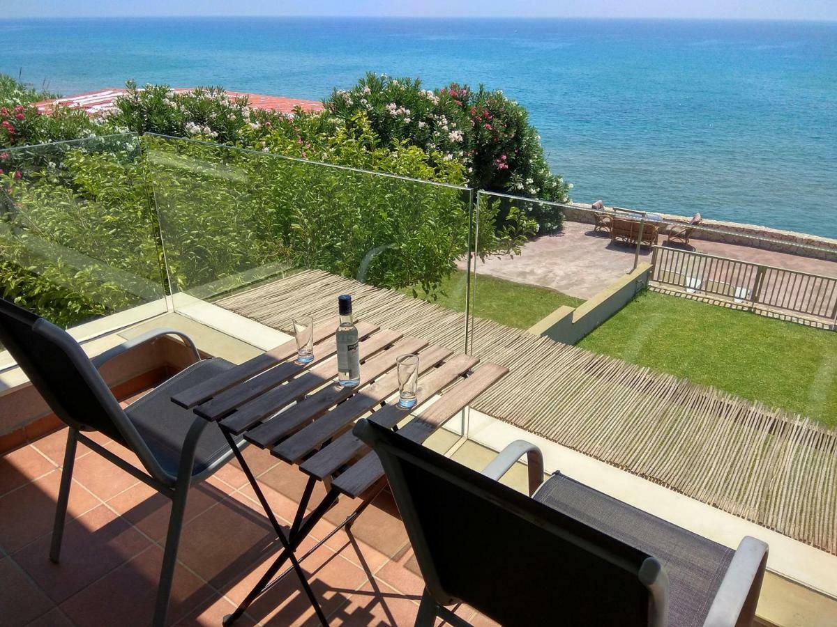 Villa Dip In The Blue - 1 à Ágios Geórgios Extérieur photo